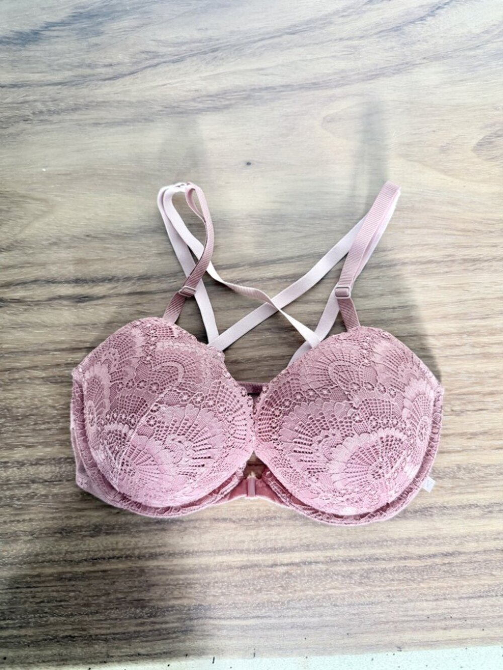 Victoria's Secret 32DD Rose Pink Lace Push Up Bra Strappy Back Underwire